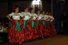 Festival del folklore in Spagna - esibizioni di gruppo